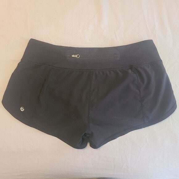 Lululemon running shorts bonded seam size 6 - Picture 2 of 6